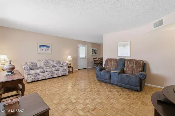 Green Valley, AZ 85614,154 E Verde Vista