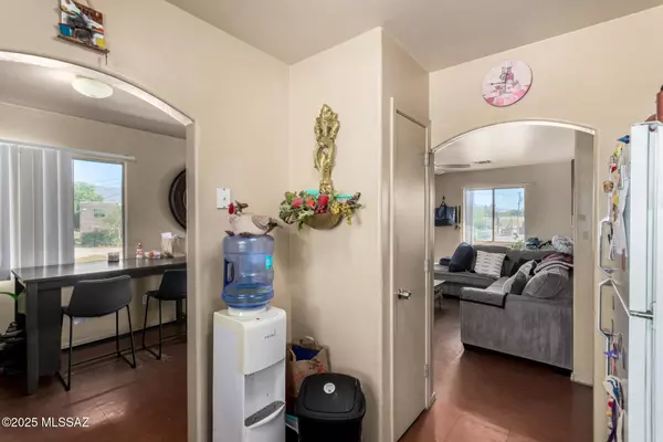 Tucson, AZ 85705,206 E Yavapai Road