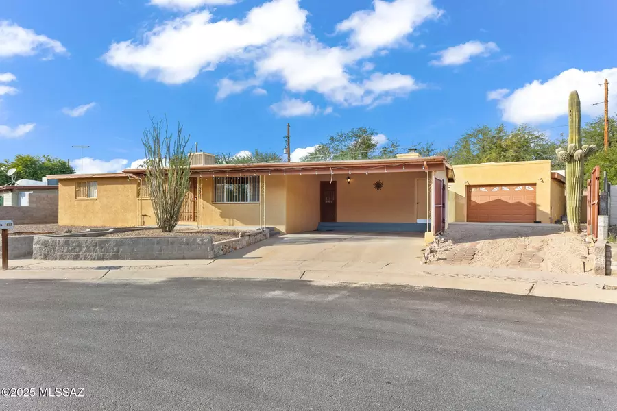 411 E Burrows Place, Tucson, AZ 85704
