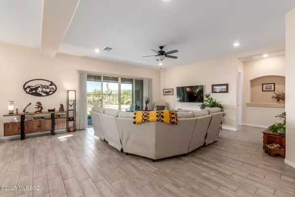 Tucson, AZ 85742,10731 N Cactus Point Drive