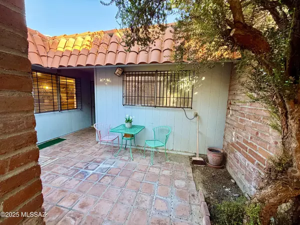 Tucson, AZ 85705,4202 N Limberlost Place