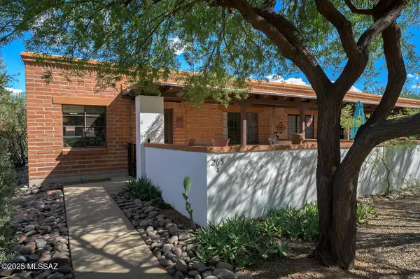 Green Valley, AZ 85614,265 S Paseo Sarta #A