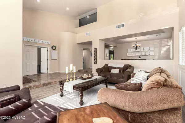 Tucson, AZ 85743,7992 N Ironwood Reserve Way