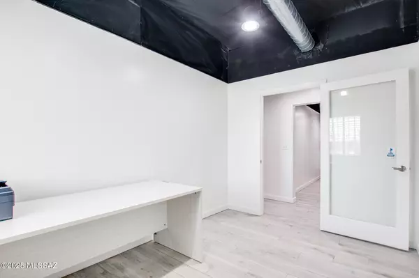 Tucson, AZ 85705,3219 N Flowing Wells Road