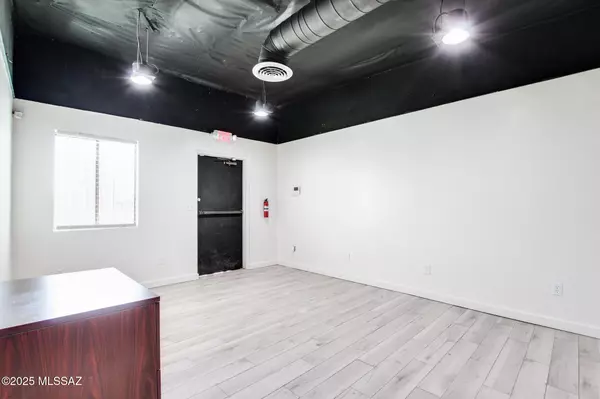 Tucson, AZ 85705,3219 N Flowing Wells Road