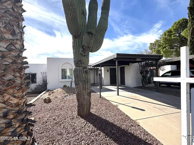 1358 S Desert Meadows Circle, Green Valley, AZ 85614