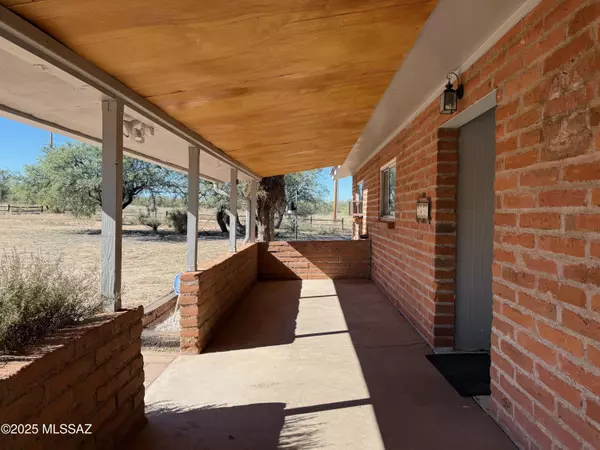 Benson, AZ 85602,2856 W Trails End Road