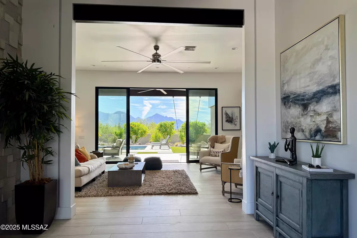 Tucson, AZ 85755,725 W Tortolita Mountain Ci W