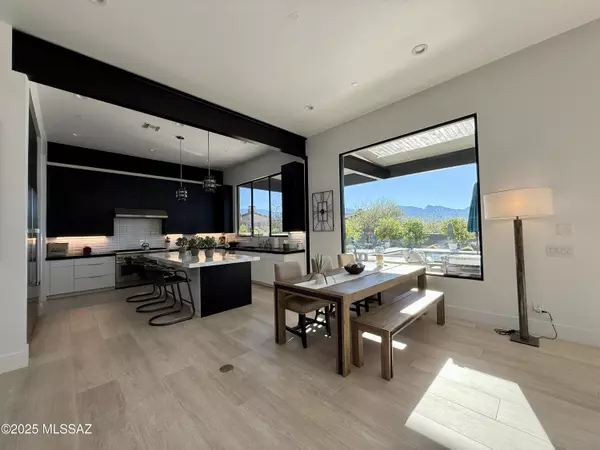 Tucson, AZ 85755,725 W Tortolita Mountain Ci W