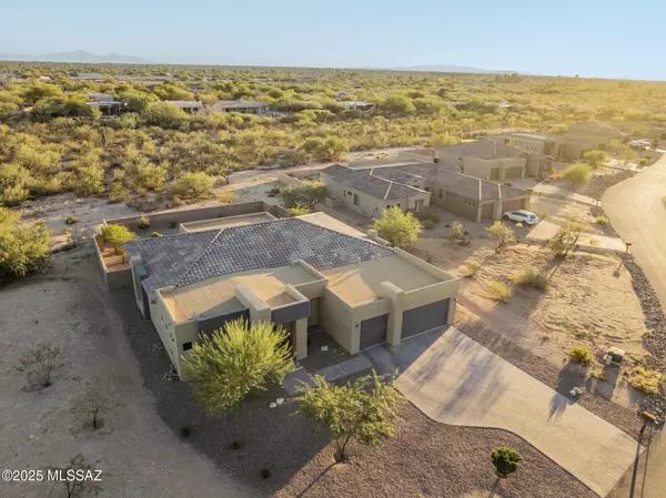 8882 E Placita Rio De Vidrio, Tucson, AZ 85749