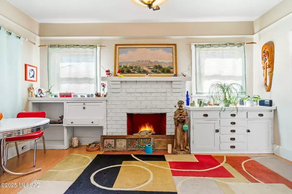 Tucson, AZ 85705,921 N 7th Avenue