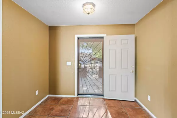 Vail, AZ 85641,13705 E Oxmoor Valley Drive