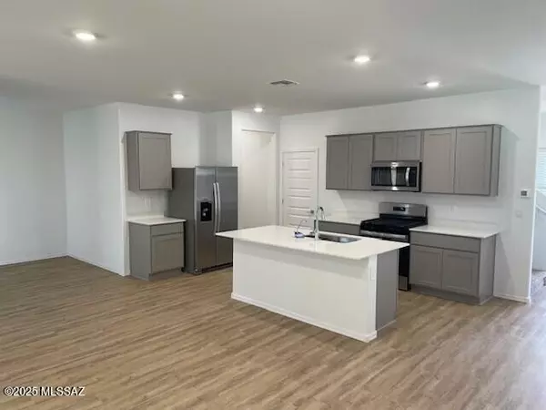 Vail, AZ 85641,12237 E Morris Carson Drive