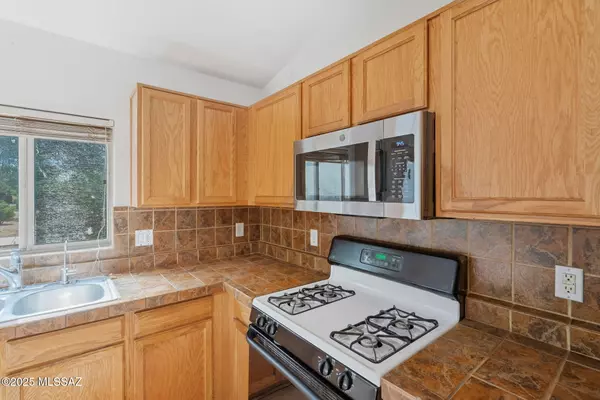 Tucson, AZ 85735,5852 W Mohave Bloom Drive