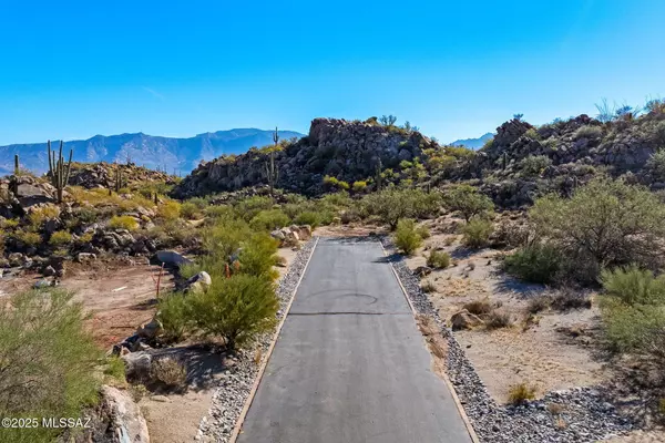 Oro Valley, AZ 85755,867 W Granite Gorge Drive #327