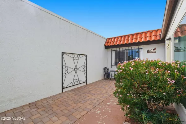 Green Valley, AZ 85614,207 N Calle Del Diablo