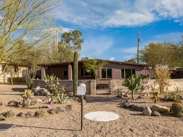 Tucson, AZ 85712,4418 E Waverly Street