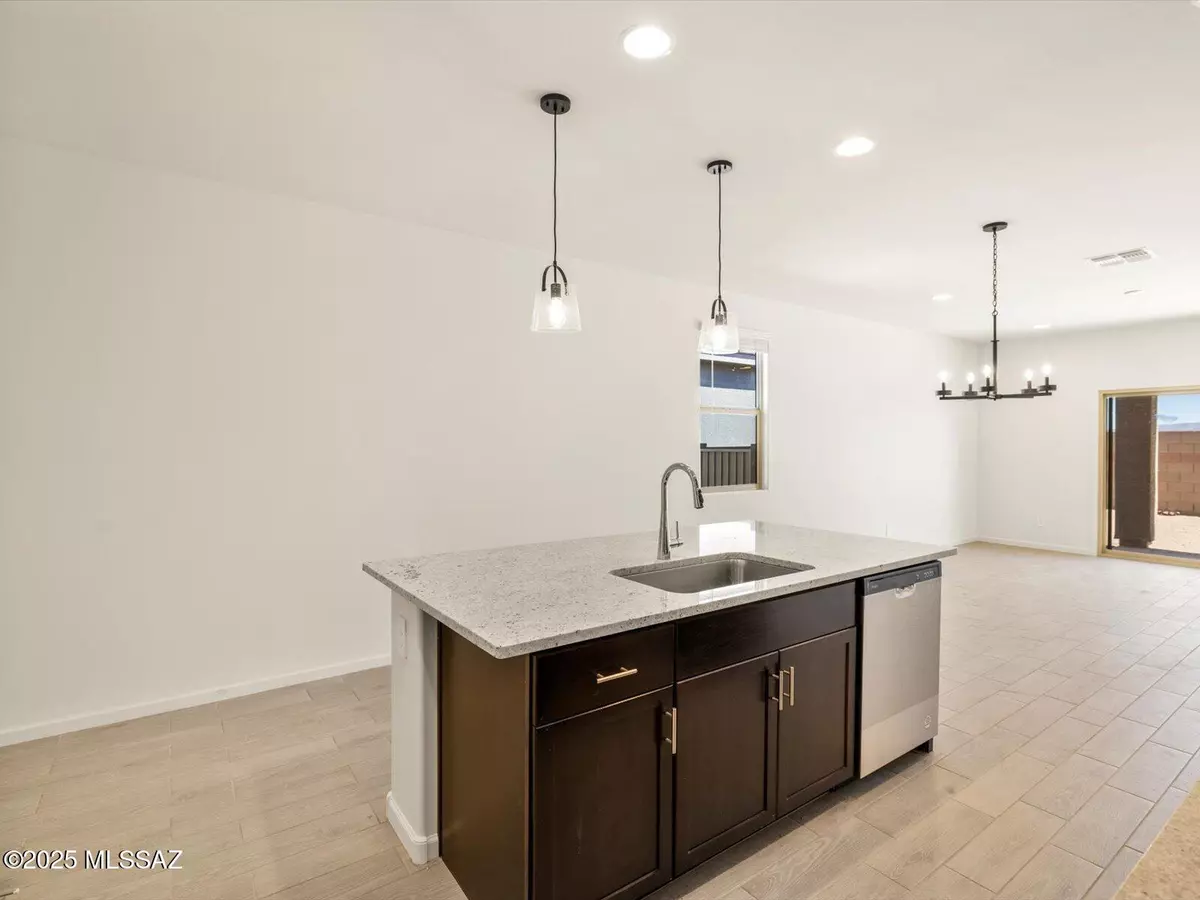 Tucson, AZ 85757,6933 W Sweetshade Lane