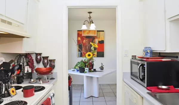 Tucson, AZ 85712,1600 N Wilmot Road #265