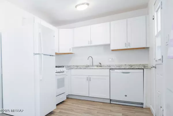 Tucson, AZ 85711,5859 E 33rd Street