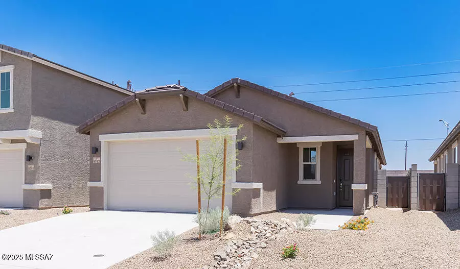 Tucson, AZ 85756,6093 E Campolina Trail