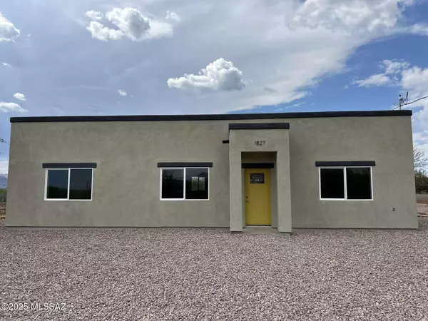 125 Valencia Court, Rio Rico, AZ 85648