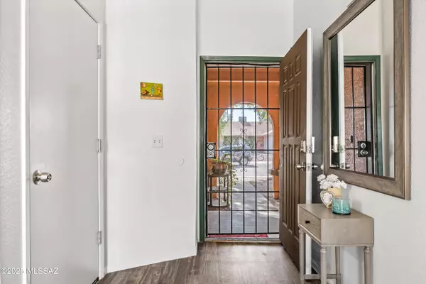 Tucson, AZ 85746,1716 W Cochran Street