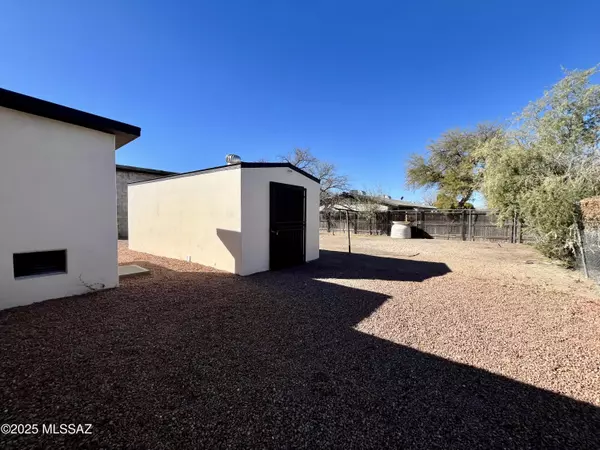 Tucson, AZ 85713,1416 S Highland Avenue