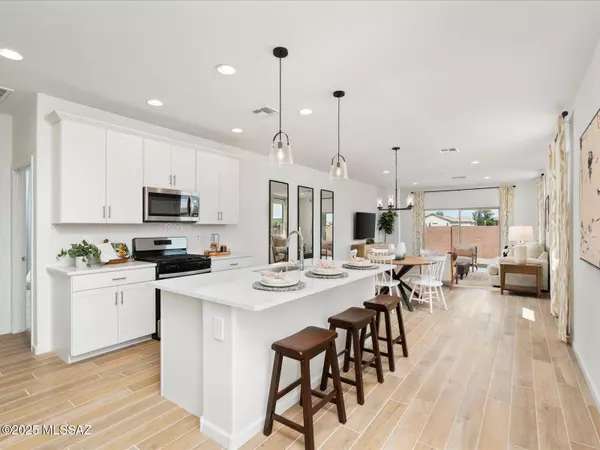 Tucson, AZ 85743,9793 N Summerstone Avenue