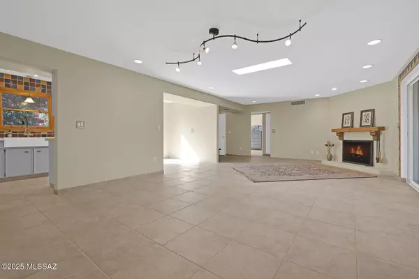 Tucson, AZ 85718,2561 E Cerrada Adelita