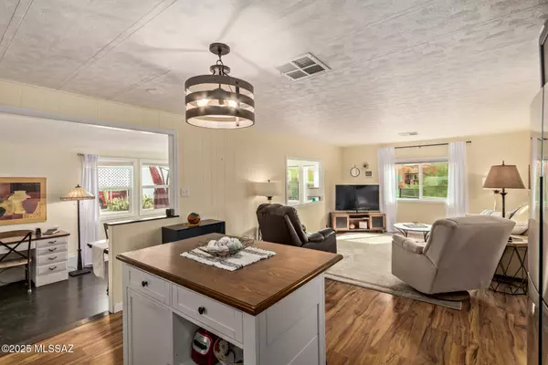 Tucson, AZ 85737,101 W Matterhorn Street