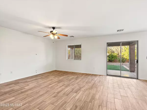 Sahuarita, AZ 85629,726 W Calle Ormino