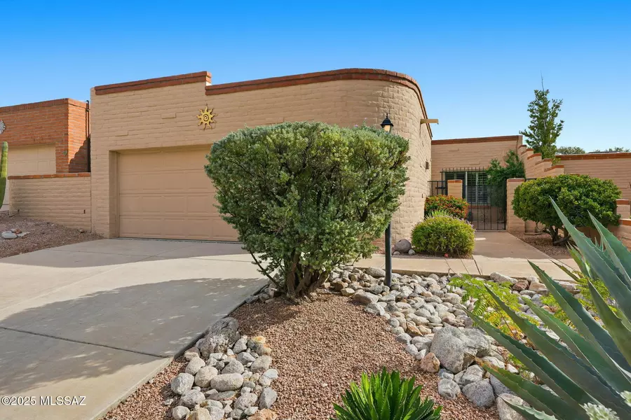 4968 N Territory Avenue, Tucson, AZ 85750