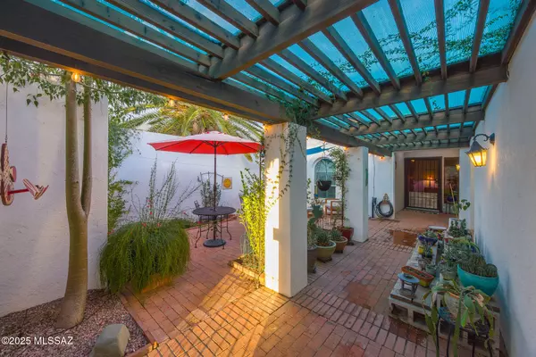 Tucson, AZ 85750,3270 N Sabino Vista Circle