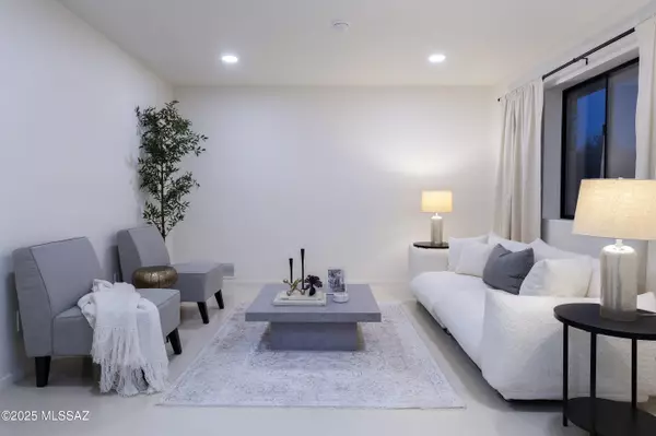 Tucson, AZ 85704,1005 W Emerine Drive