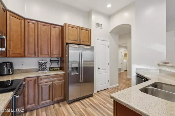 Tucson, AZ 85715,7444 E Calle Infinito