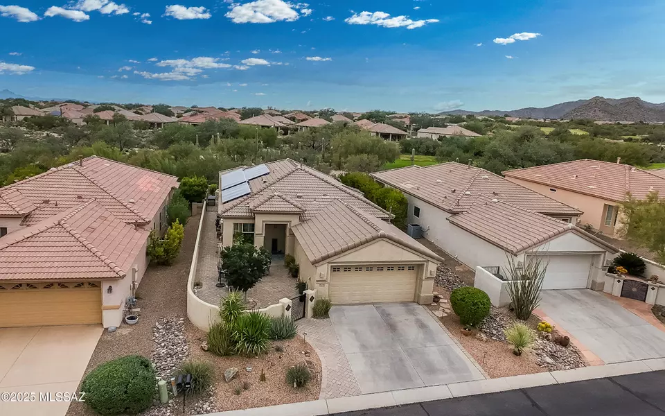 4980 W Desert Chicory Place, Marana, AZ 85658