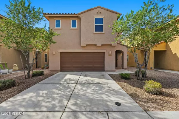 675 N Nestled Hummingbird Lane, Sahuarita, AZ 85629