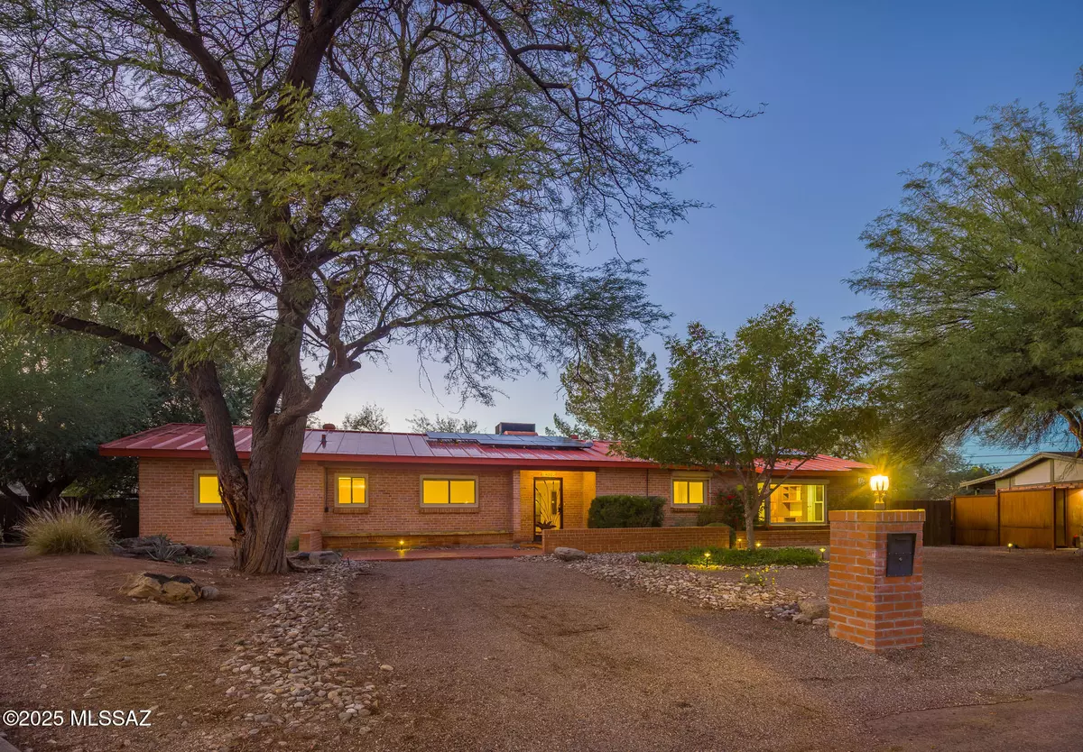 Tucson, AZ 85711,4203 E 6th Street