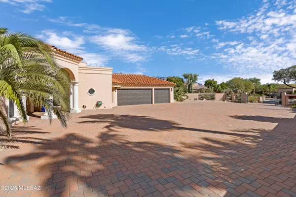 Tucson, AZ 85742,8513 N Nob Hill Drive