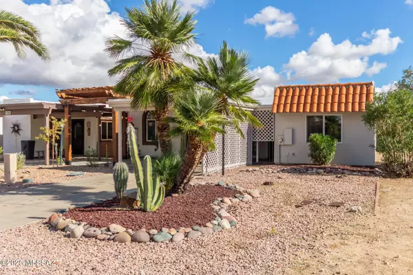 Green Valley, AZ 85614,362 N Calle Del Chancero