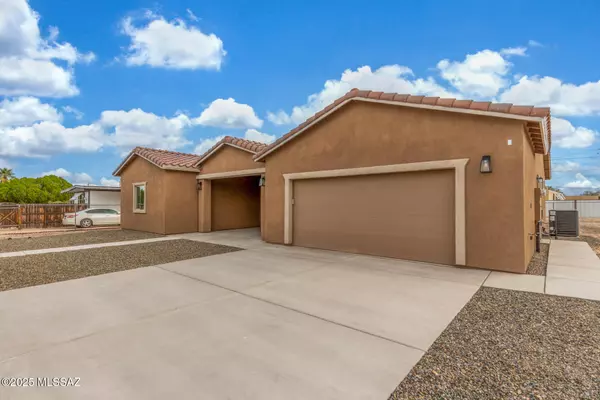 Marana, AZ 85653,12636 N Hendricks Drive