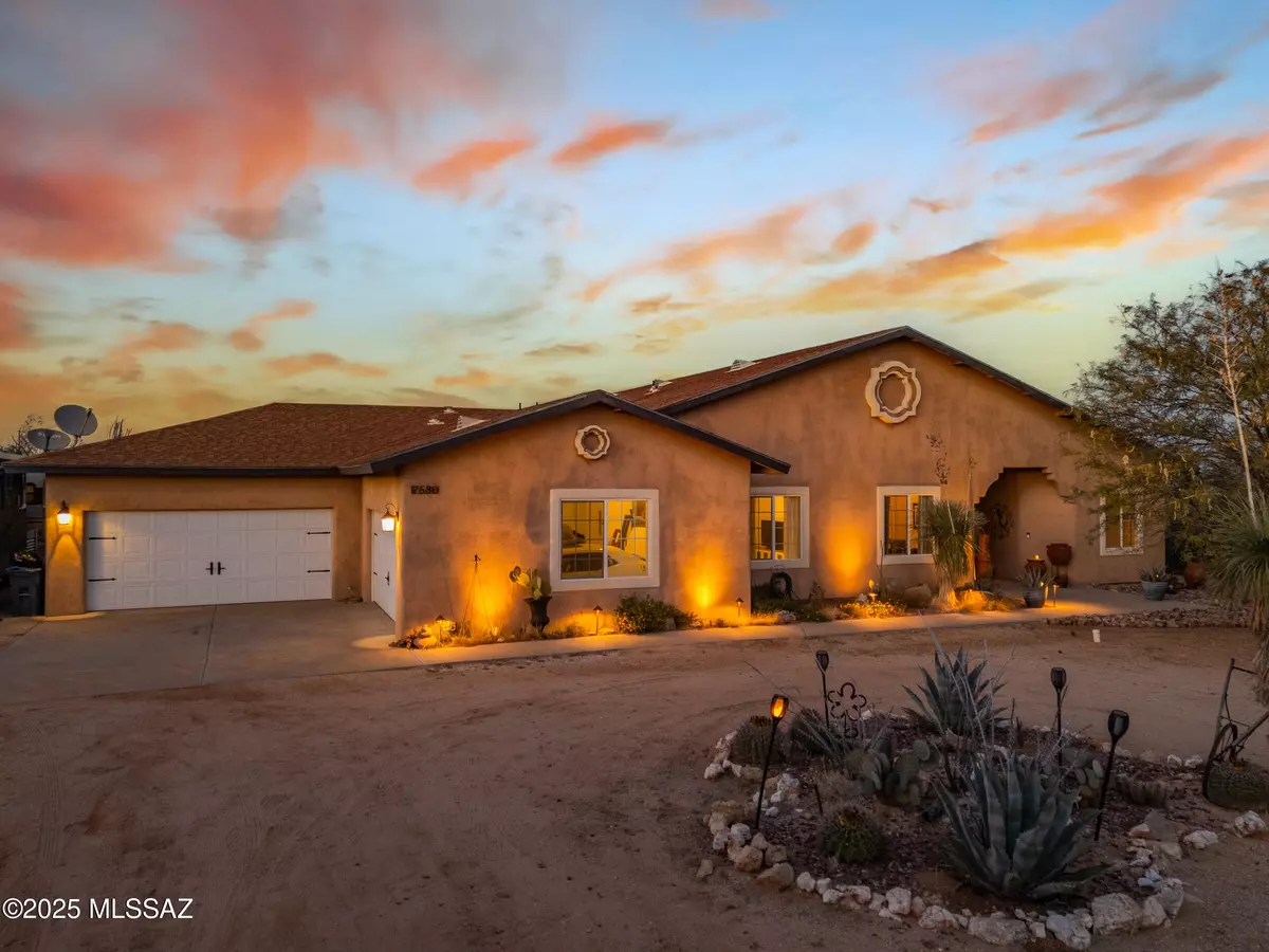 Sahuarita, AZ 85629,7530 W Bucking Horse Road