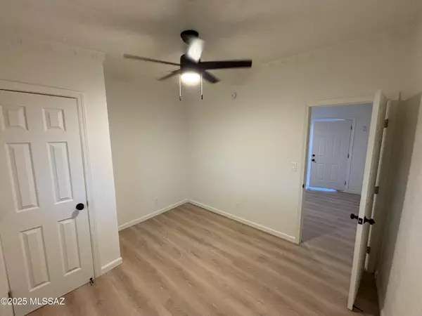 Tucson, AZ 85705,326 E Prince Road #3