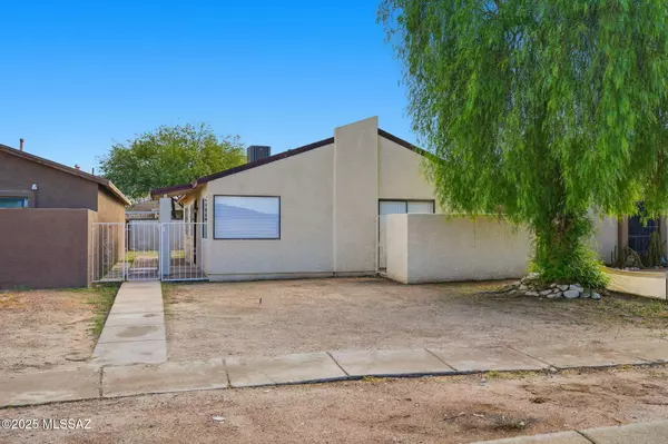 5633 S Liberty Avenue, Tucson, AZ 85706