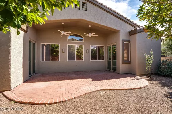 Oro Valley, AZ 85755,282 W Brinkley Springs Drive