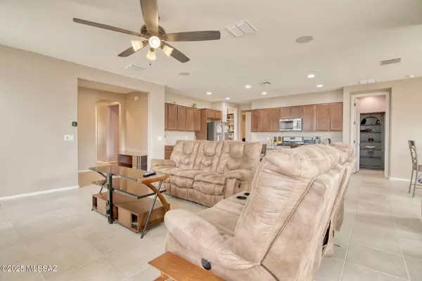 Tucson, AZ 85747,10202 E Civano Wash Trail