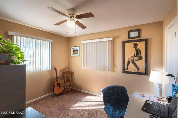 Tucson, AZ 85711,6132 E 24th Street