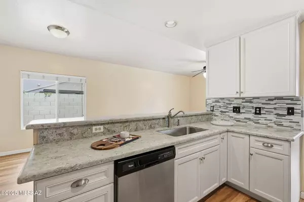 Tucson, AZ 85743,9042 N Sanguine Drive