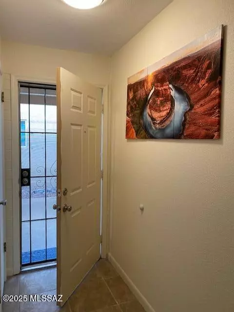 Tucson, AZ 85713,1745 S Jones Boulevard #K111